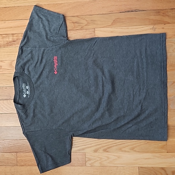 3/$15 Columbia PFG Graphic Dog Scenic View Tee Mens XS/S - Picture 2 of 3